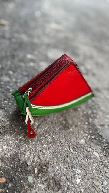 کیف لوازم آرایش هندونه ای