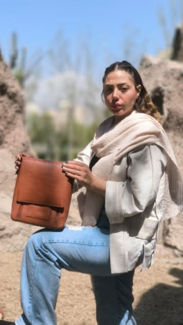 کیف دانشجویی چرم طبیعی گاو